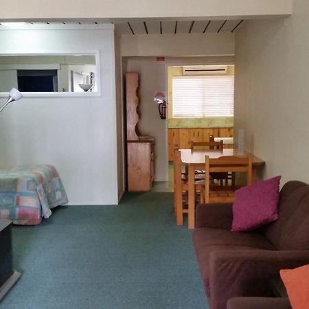 Clifford Park Motor Inn Toowoomba Room photo