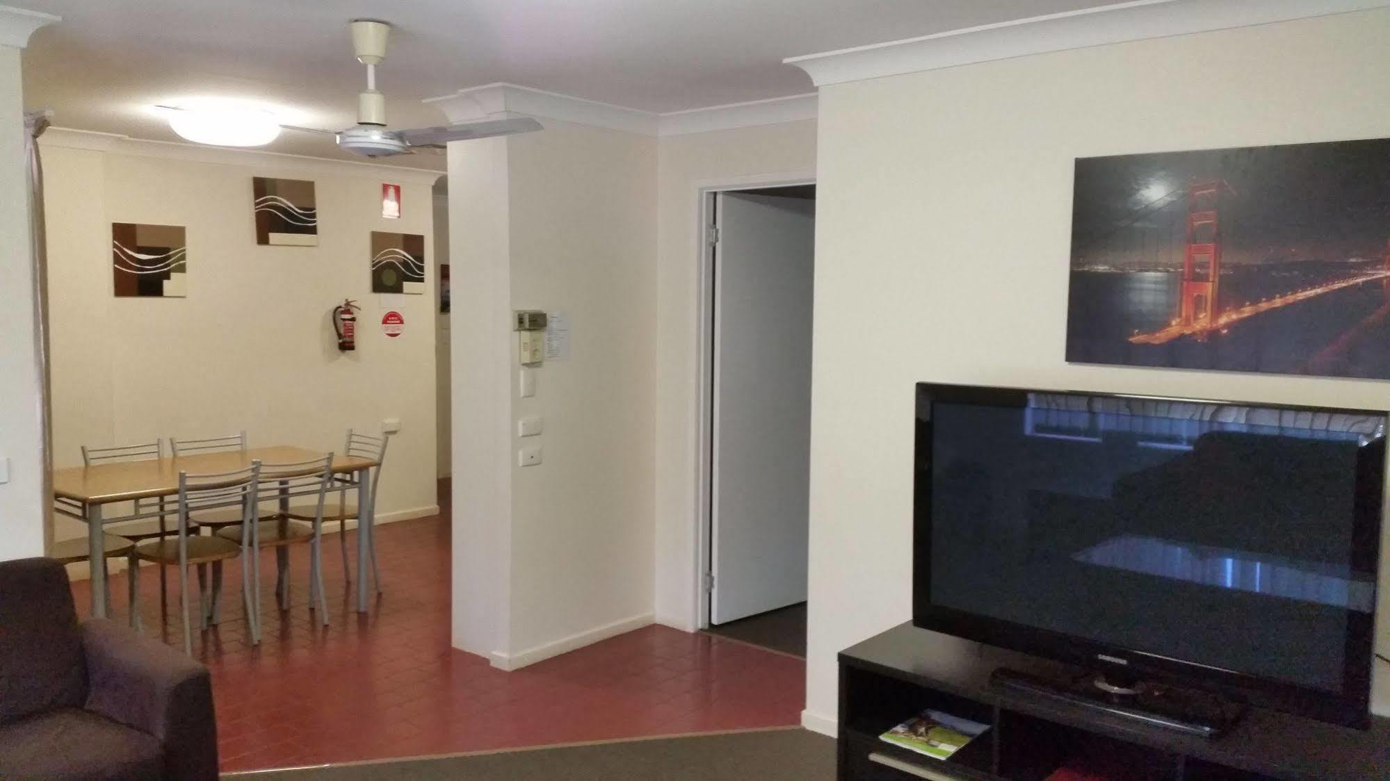 Clifford Park Motor Inn Toowoomba Exterior photo